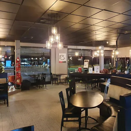 Svinesundparken Motel 3*